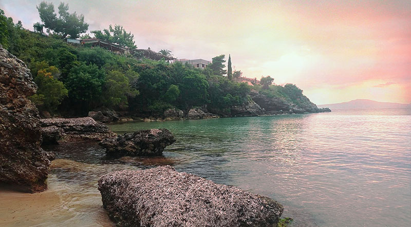 Ηλιοβασίλεμα στην παραλία της Στούπας